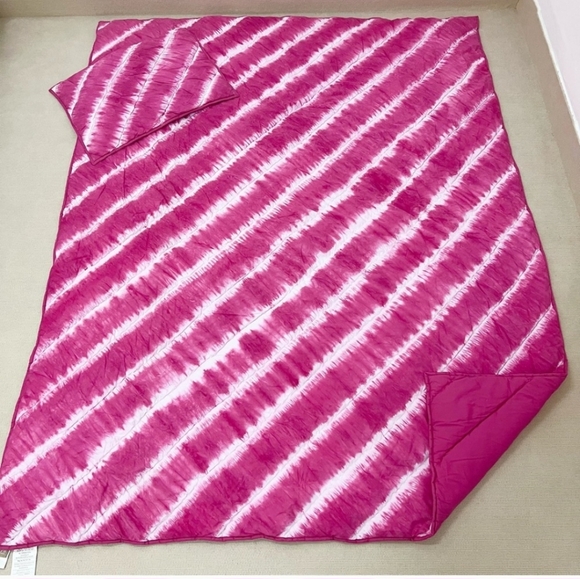 NEW POTTERY BARN Tahiti Tie Dye Twin XL Comforter sham PB Teen PBK - Picture 4 of 8